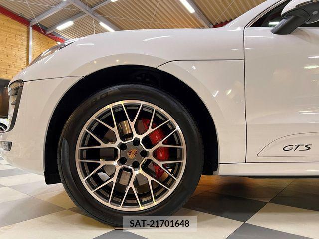 Porsche MACAN 2017-11 202292-6