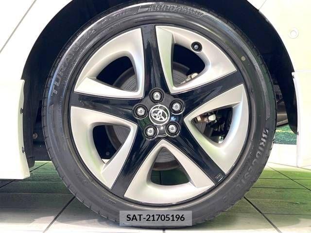 Toyota PRIUS 2019-03 322535-13