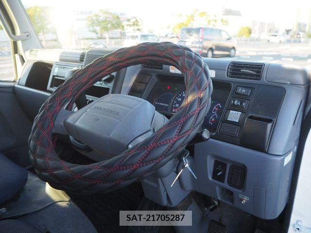 Mitsubishi CANTER 2008-11 207952-1