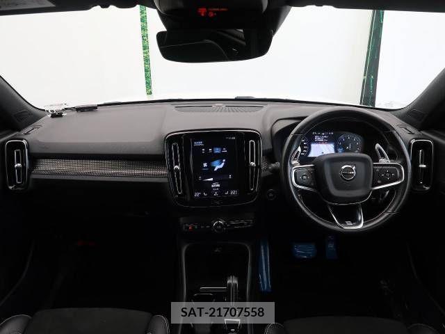 Volvo XC40 2019-03 349761-1