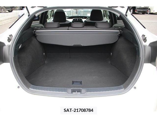 Toyota PRIUS 2016-01 375714-17