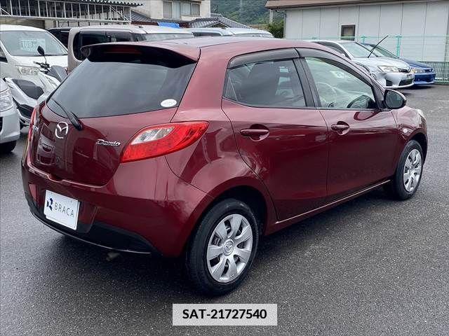 Mazda DEMIO 2014-09 386769-12