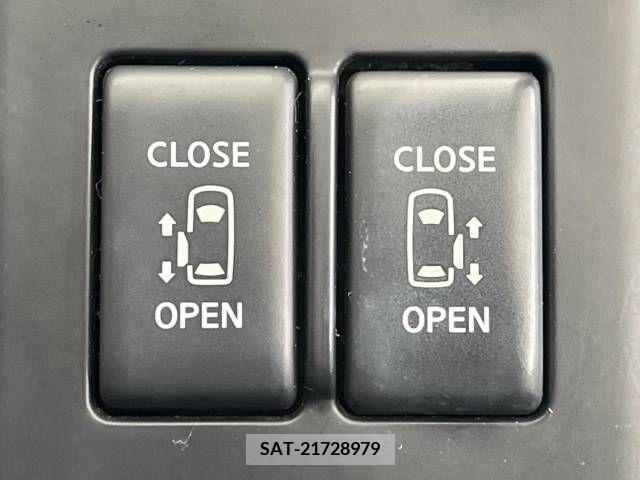 Nissan SERENA 2009-08 284305-5