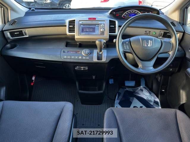 Honda FREED 2013-09 328646-1