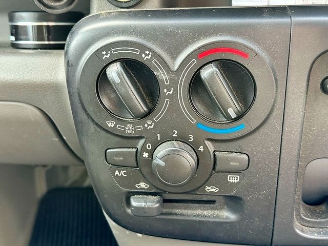 Nissan CLIPPER 2018-05 7188-10