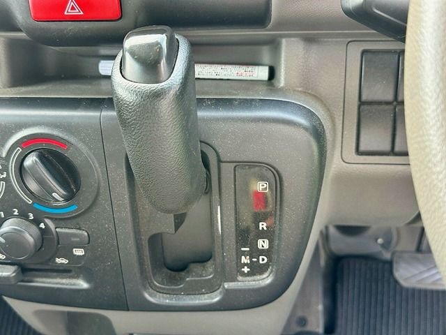 Nissan CLIPPER 2018-05 7188-19