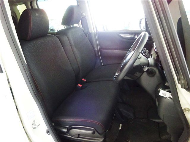 Honda N BOX CUSTOM 2017-02 8276-4