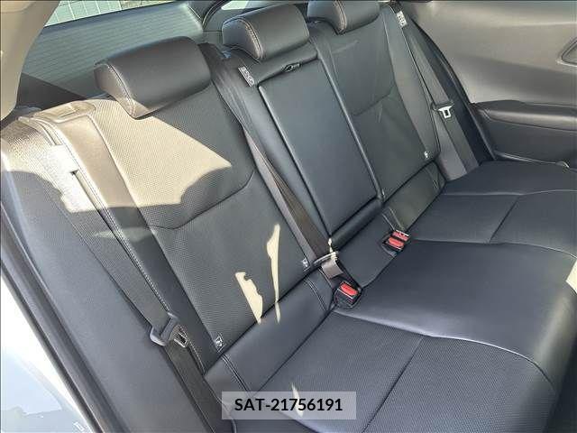 Toyota PRIUS 2023-05 254712-4