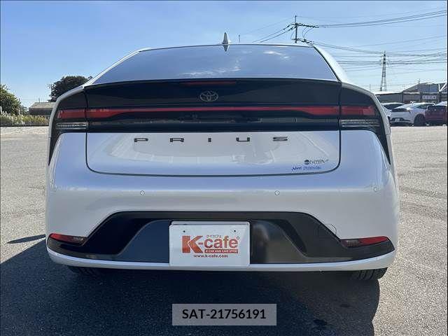 Toyota PRIUS 2023-05 254712-3