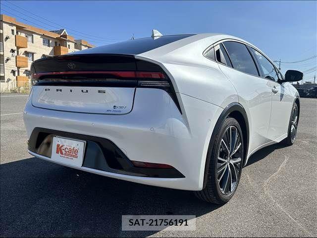 Toyota PRIUS 2023-05 254712-2