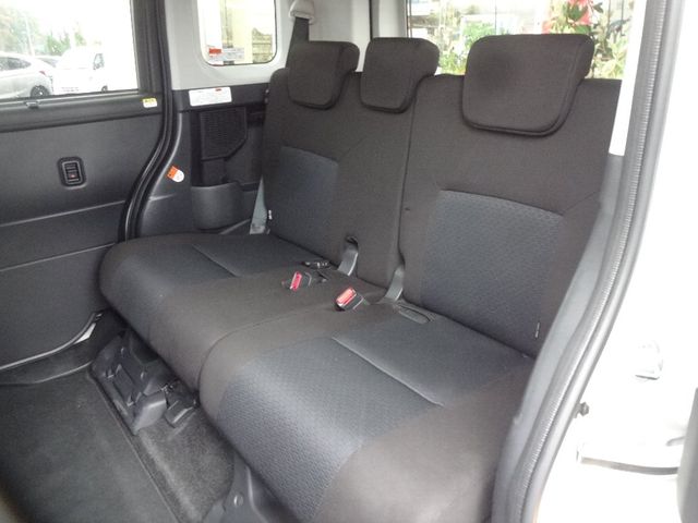 Toyota ROOMY 2020-10 188363-8