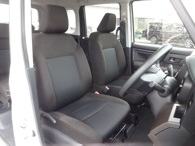 Toyota ROOMY 2020-10 188363-6