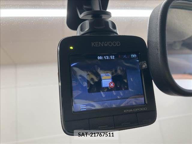 Nissan JUKE 2012-03 362241-10