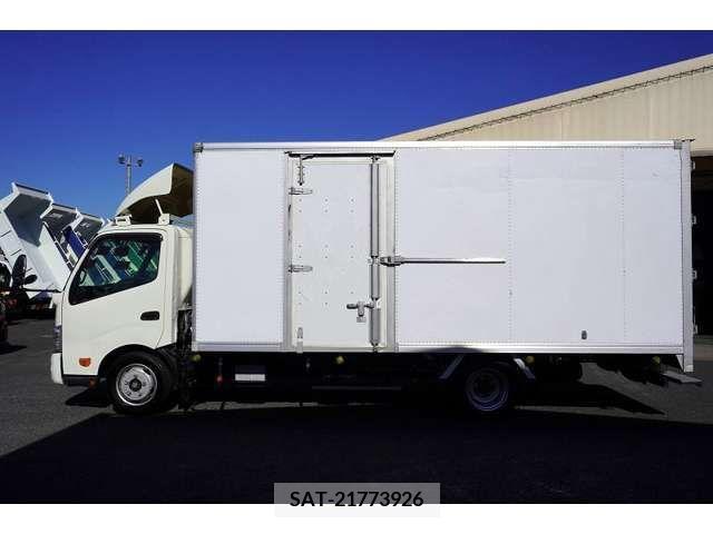 Hino DUTRO 2017-03 222781-2