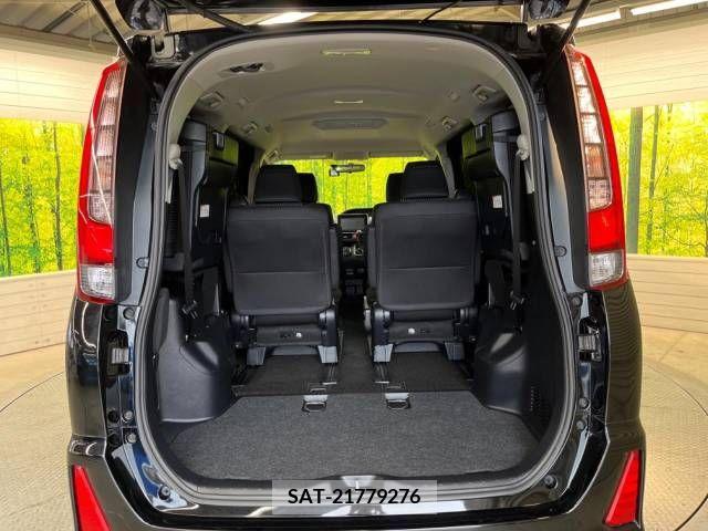 Toyota NOAH 2014-03 321381-11