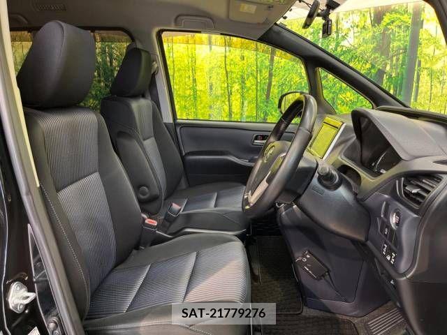 Toyota NOAH 2014-03 321381-8