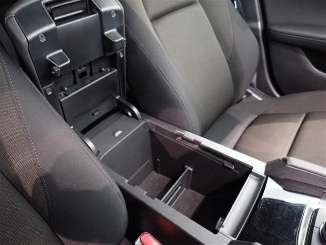 Mazda MAZDA3 2019-10 16330-24