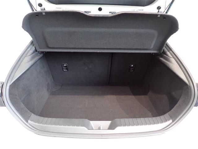 Mazda MAZDA3 2019-10 16330-27