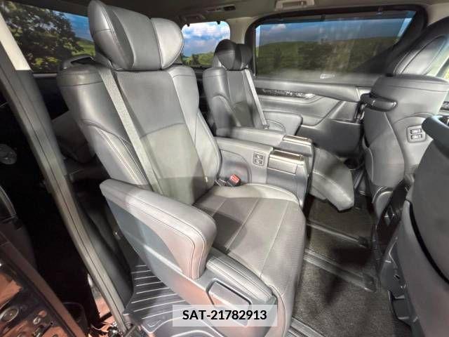 Toyota ALPHARD 2023-04 338097-9