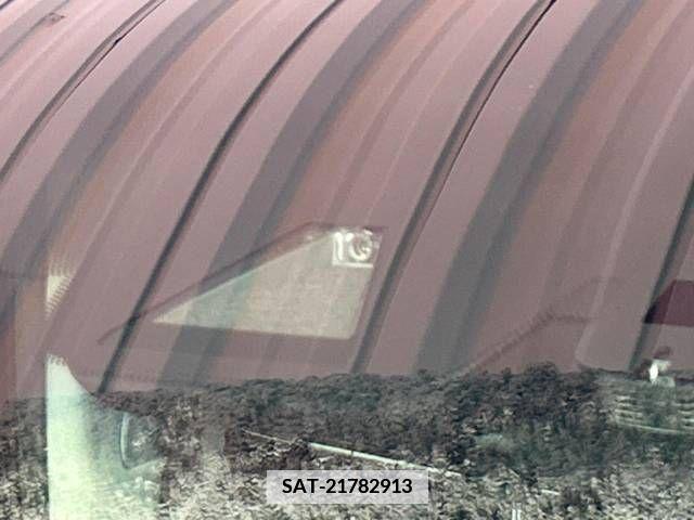 Toyota ALPHARD 2023-04 338097-6