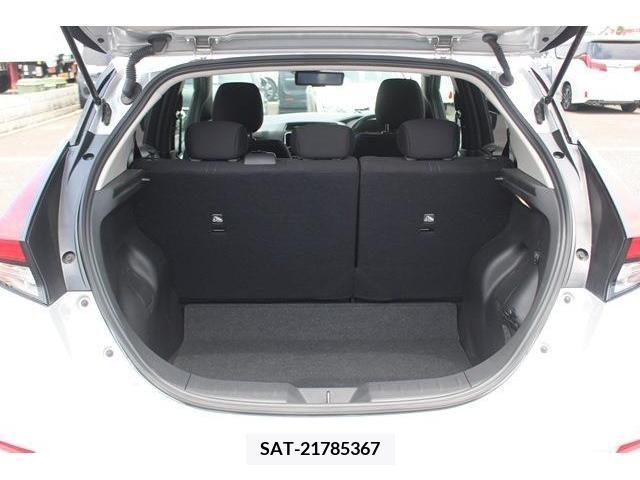 Nissan LEAF 2020-03 384933-17