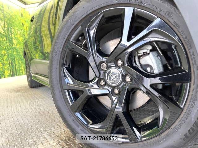 Toyota C-HR 2019-04 246739-13
