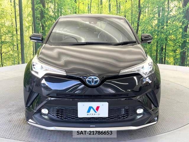 Toyota C-HR 2019-04 246739-14