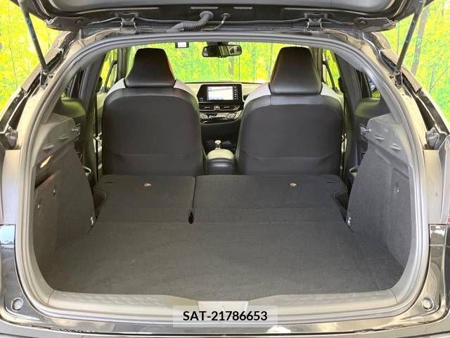Toyota C-HR 2019-04 246739-11