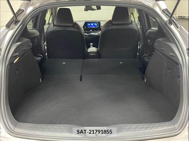 Toyota C-HR 2017-05 322992-19