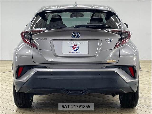 Toyota C-HR 2017-05 322992-18