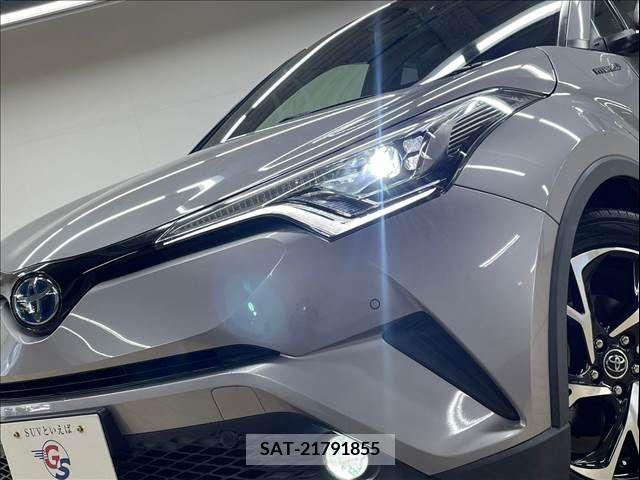 Toyota C-HR 2017-05 322992-9