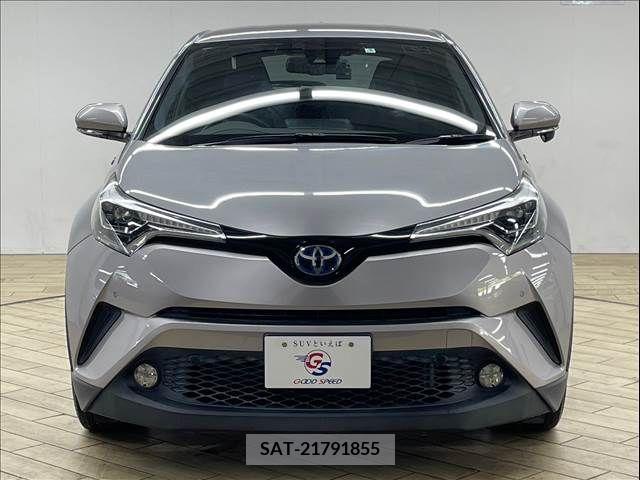 Toyota C-HR 2017-05 322992-16