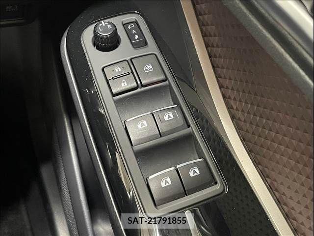 Toyota C-HR 2017-05 322992-15