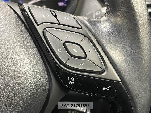 Toyota C-HR 2017-05 322992-14