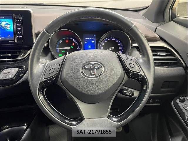 Toyota C-HR 2017-05 322992-12