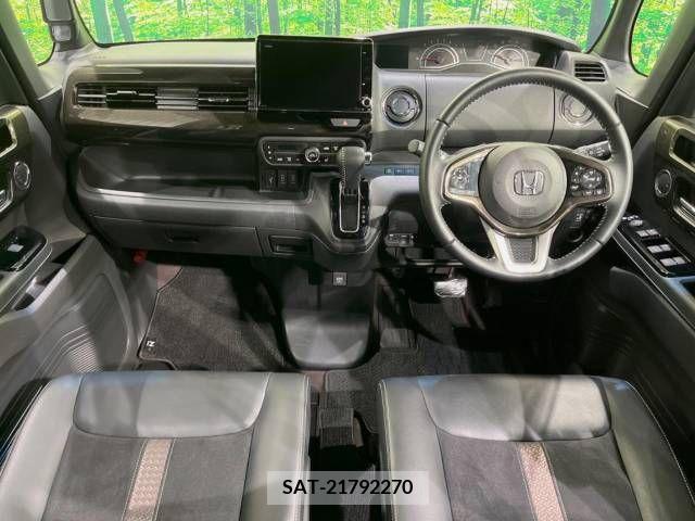 Honda N BOX 2020-06 335764-1