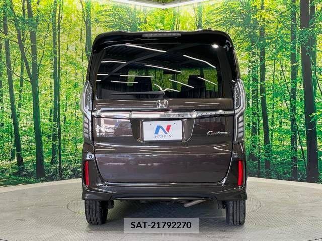 Honda N BOX 2020-06 335764-15