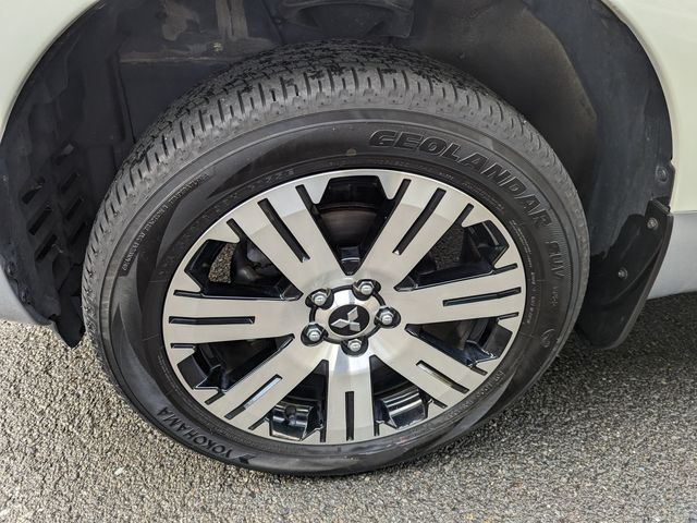 Mitsubishi DELICA D5 2016-02 19803-22