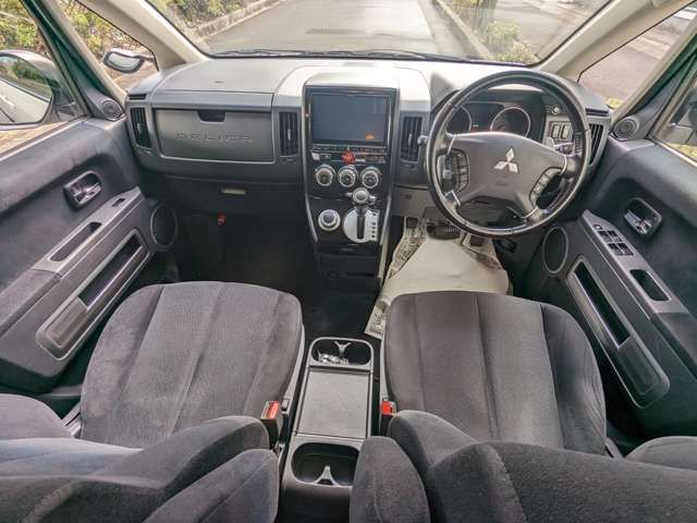 Mitsubishi DELICA D5 2016-02 19803-9