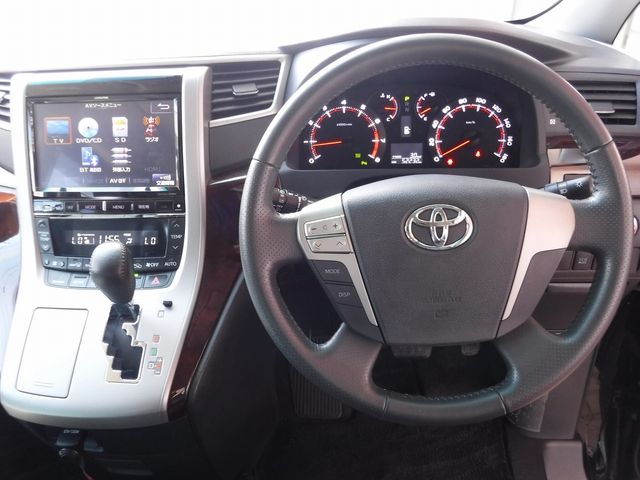 Toyota VELLFIRE 2014-02 16156-1