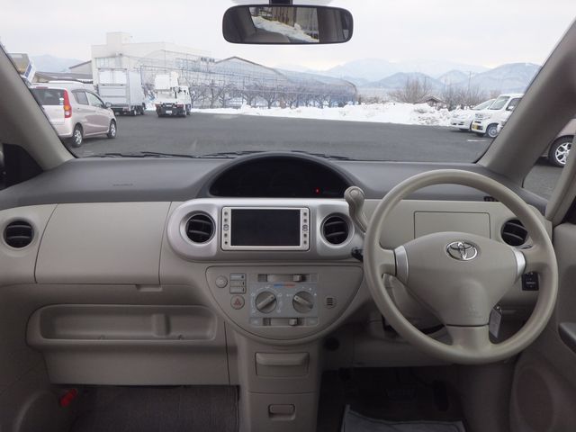 Toyota PORTE 2010-11 804-15