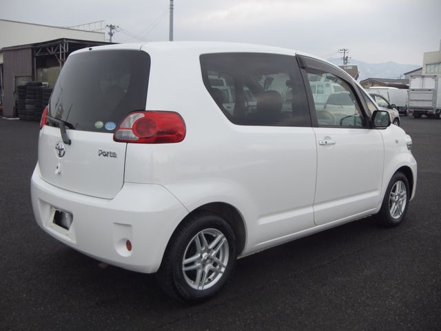 Toyota PORTE 2010-11 804-6