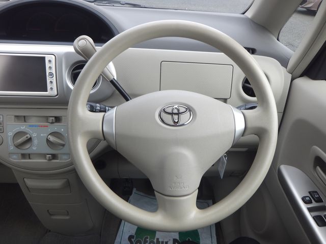 Toyota PORTE 2010-11 804-16