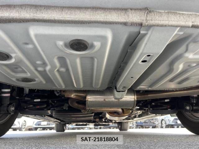 Toyota VOXY 2020-10 370328-10