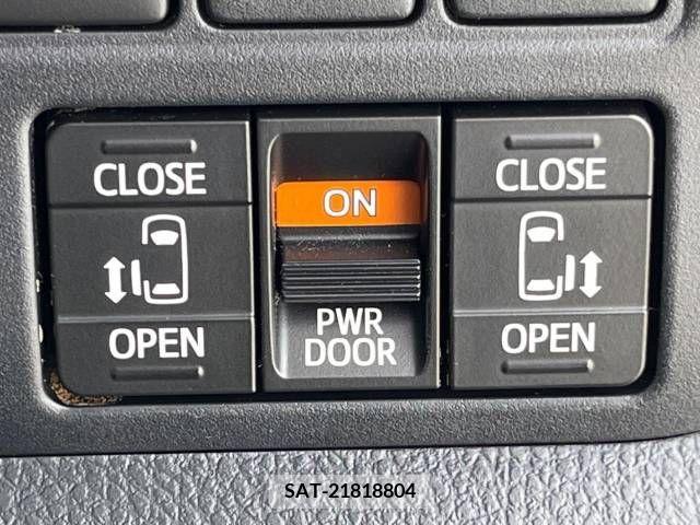 Toyota VOXY 2020-10 370328-6