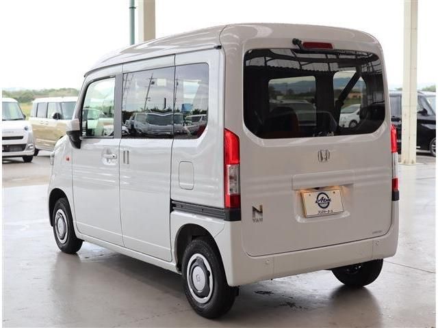 Honda N-VAN 2023-08 191020-22