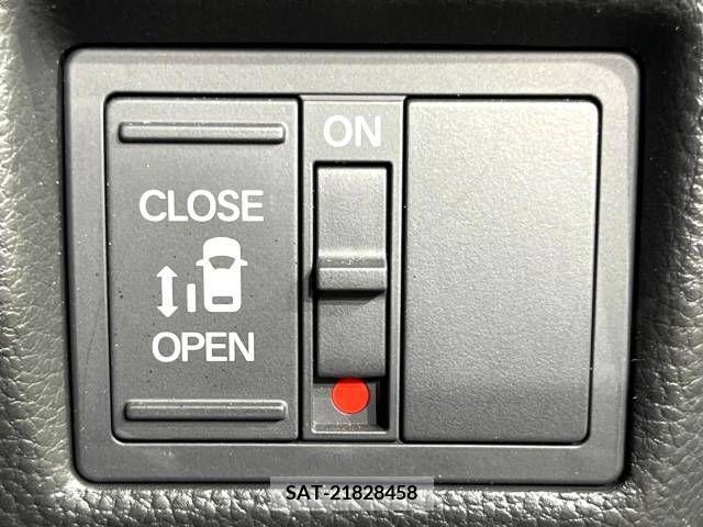 Honda N BOX CUSTOM 2022-04 298063-4