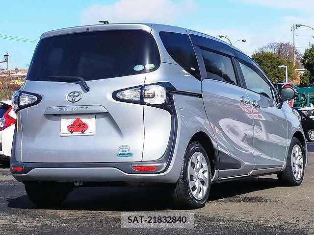 Toyota SIENTA 2015-09 222637-2