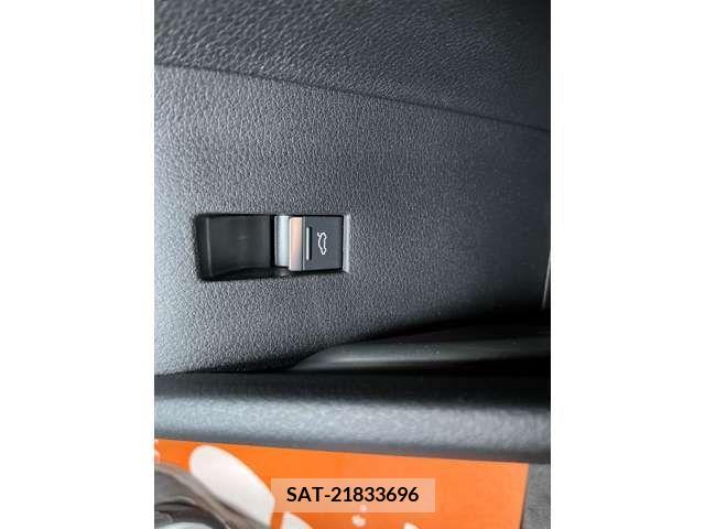 Audi E-TRON 2022-10 318043-17