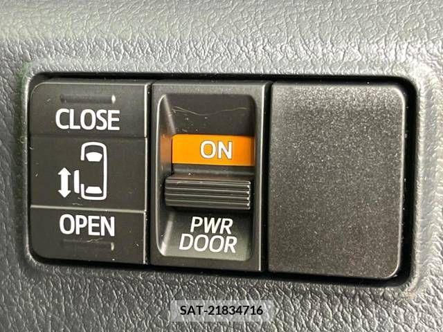 Toyota SIENTA 2017-05 298391-4